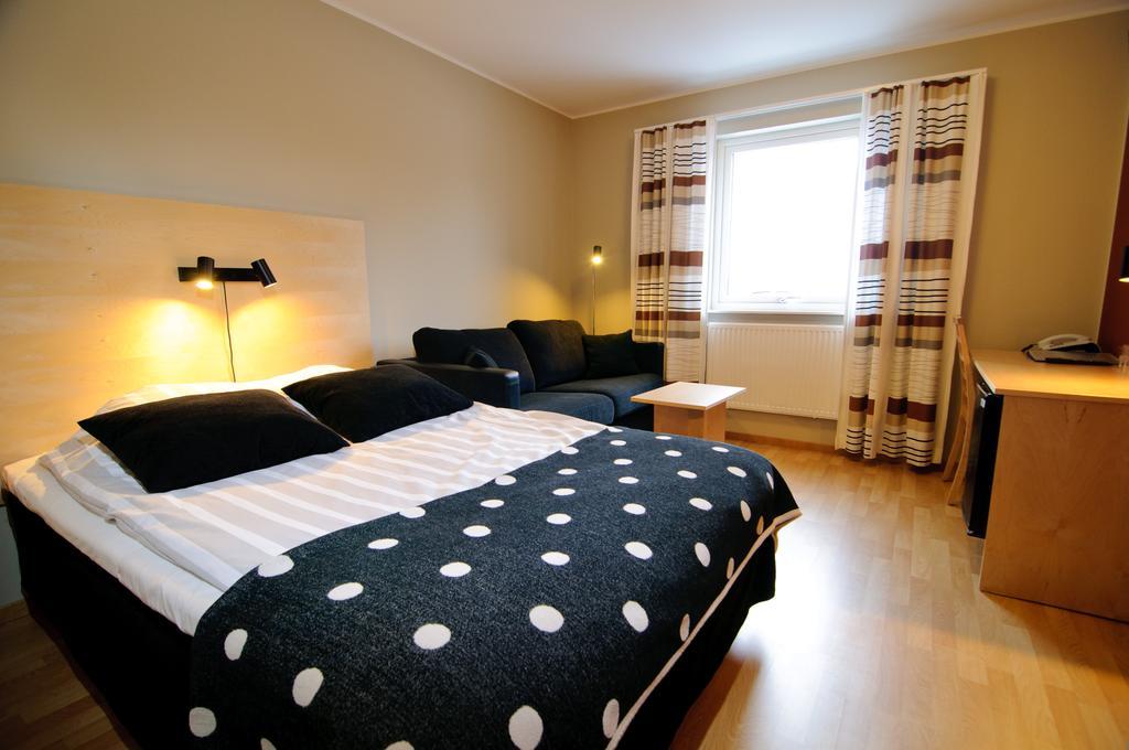 Hornavan Hotell Arjeplog Oda fotoğraf